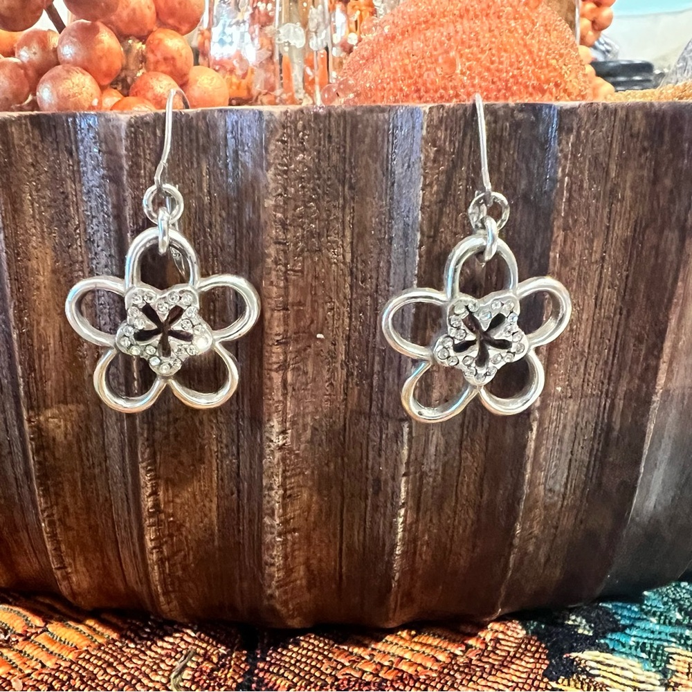 Brighton Infinity Flower Earrings Silver Plate Daisy Crystals Pendant Retired - Picture 3 of 5